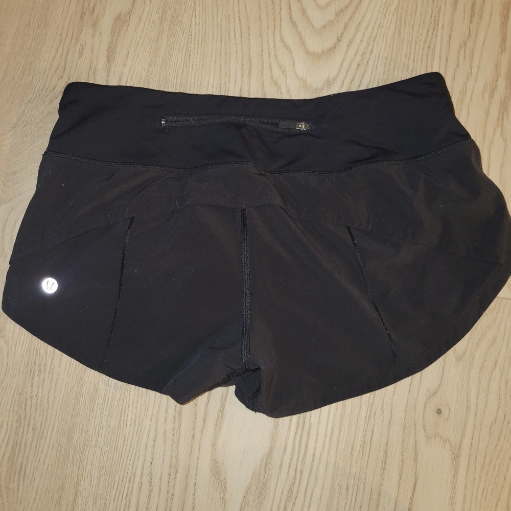 Lululemon Athletica Black Hotty Hot Shorts Size 4
